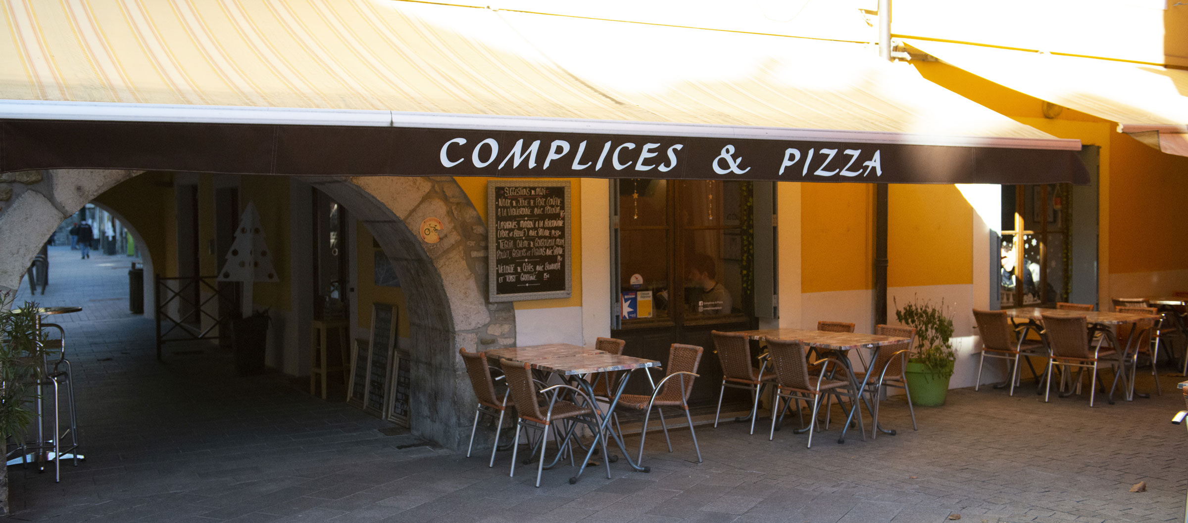 Complices et Pizza Bonneville